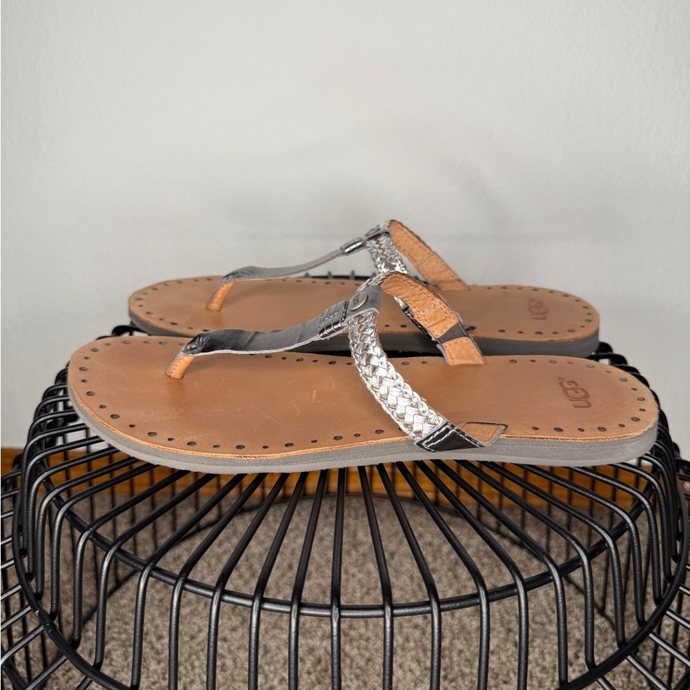 UGG Bria Sandals Silver Leather Braided Thong Flip-Flop Rubber Sole Size 10